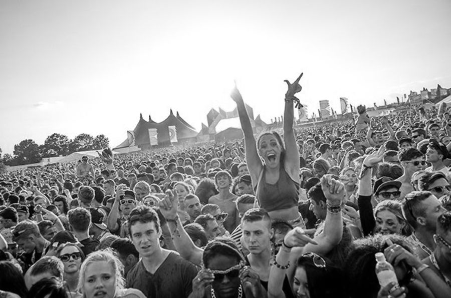 Festival goers en masse