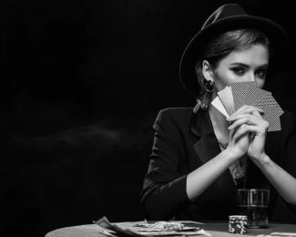 Poker chick bluffing